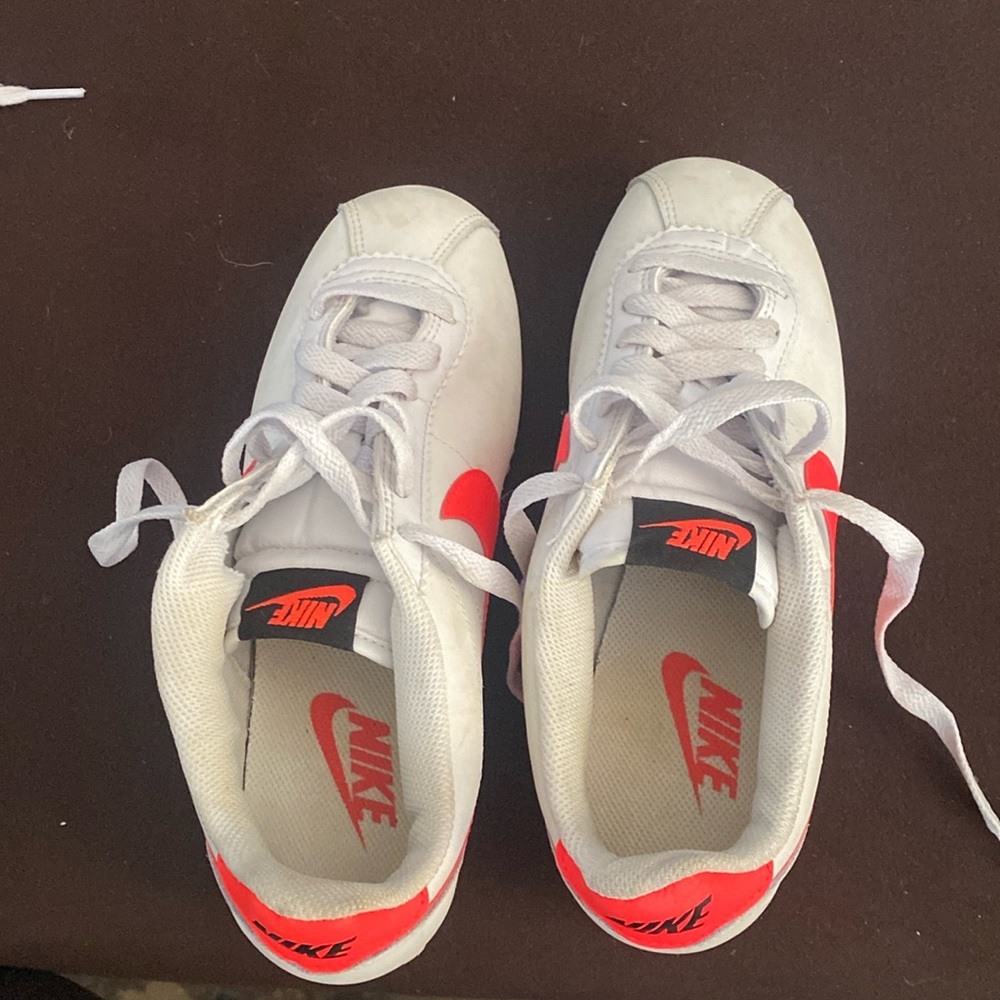 Nike woman’s size 7.5